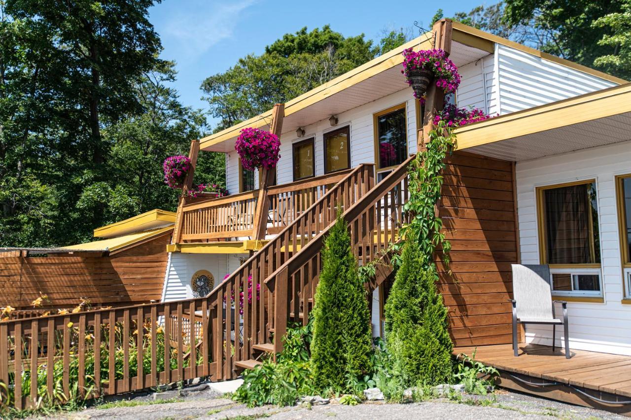 Motel Ile D'Orleans Sainte-Petronille Exterior foto